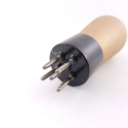 1 x 4657 PHILIPS TUBE. NOS/NIB. RCB400