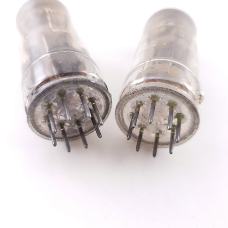 2 X ECC40 PHILIPS-MINIWATT TUBE. MATCHED PAIR. USED. RCU1v2