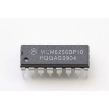 1 X MCM6256BP-10 INTEGRATED...