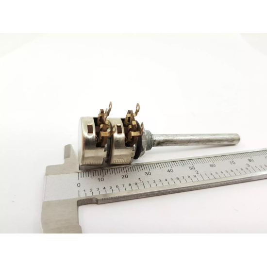 POTENCIOMETRO  CARBON PIHER POTENTIOMETER. 500K + 500K  LIN S/I W/O ON/OFF. READ DESCRIPTION.P6