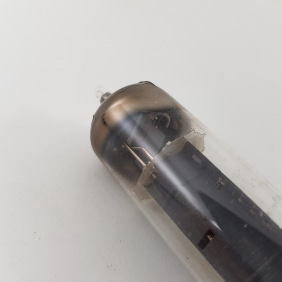 1 X UL84 MINIWATT TUBE. D GETTER...