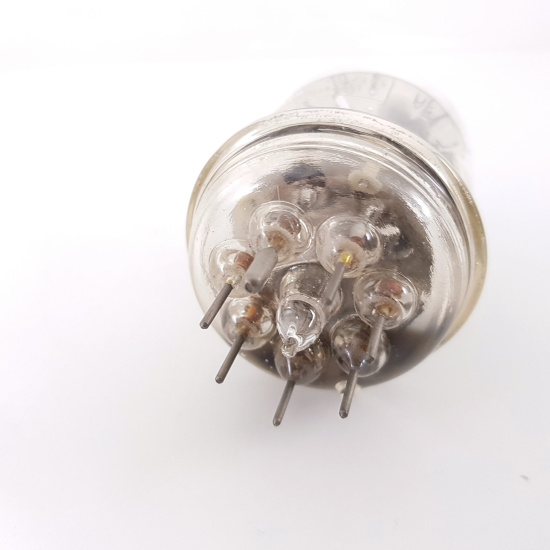 1 X CV2666 / 829B TUBE. BLACK PLATES....