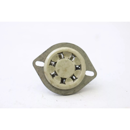 1 X UX7 / U7B CERAMIC SOCKET. MEDIUM 7-PIN. RZOC16