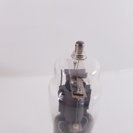 1 X EL38 HEINTZ AND KAUFMAN TUBE. 1960s PRODUTION. NOS/NIB. CB397