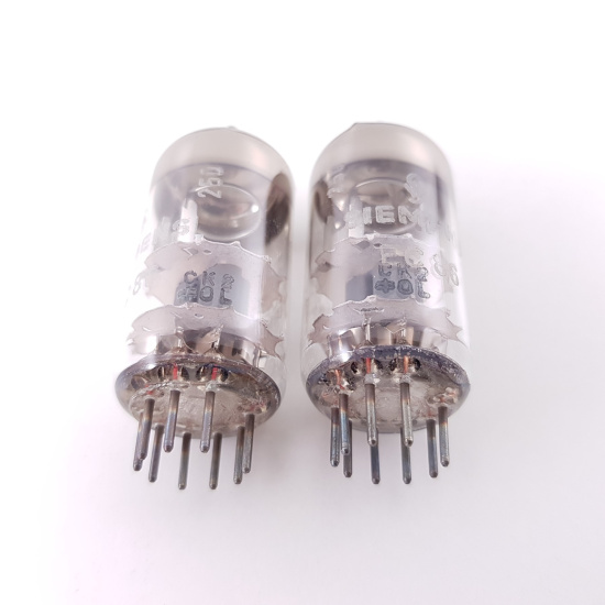 2 X EC86 SIEMENS TUBE. 1960s...