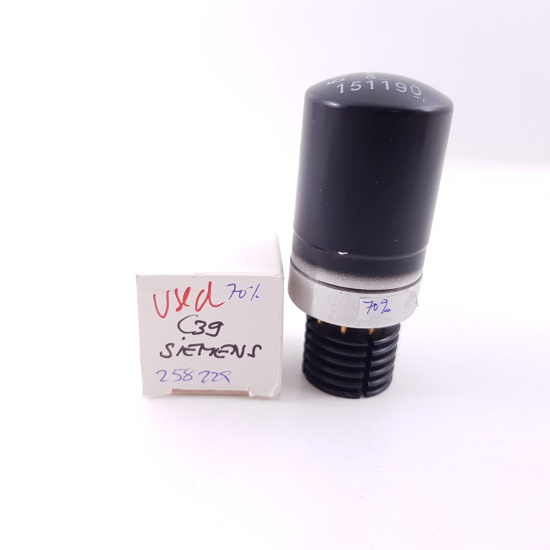 1 x C3G SIEMENS TUBE. 64%. USED ....