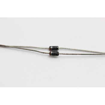 5 X BZX79C 12V ZENER DIODE...