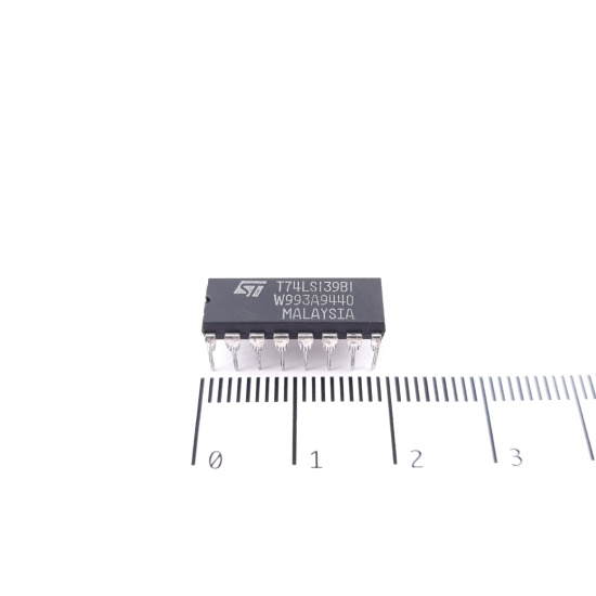 1 X 74LS139B1 ST INTEGRATED CIRCUIT....