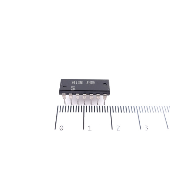 1 X 7411N SIGNETICS INTEGRATED...