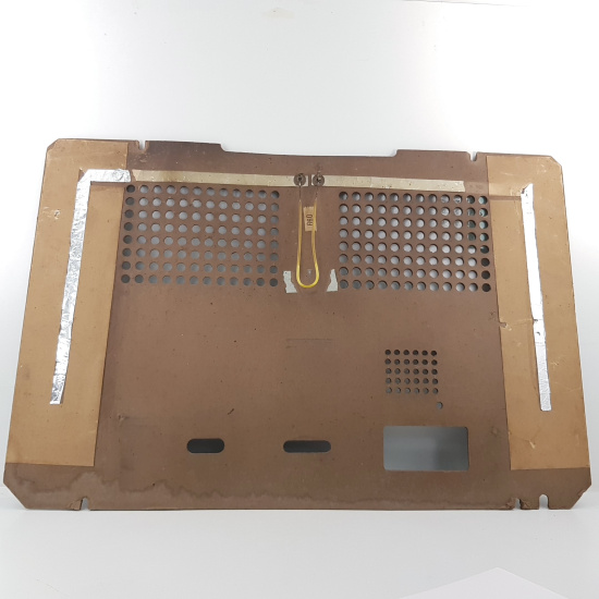 TAPA TRASERA DE RADIO. BACK LID RADIO...