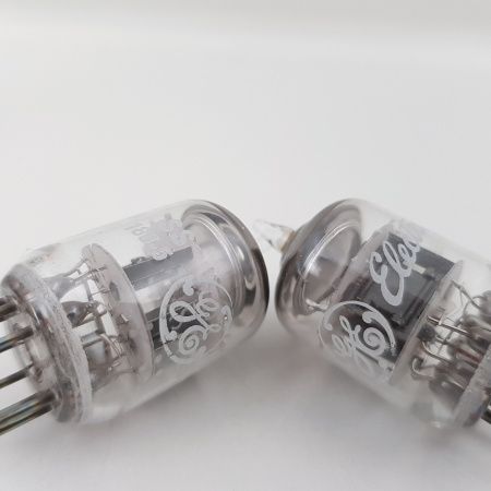 2 X 5670 GENERAL ELECTRIC TUBE. BLACK PLATES. MATCHED PAIR. 25. CH48