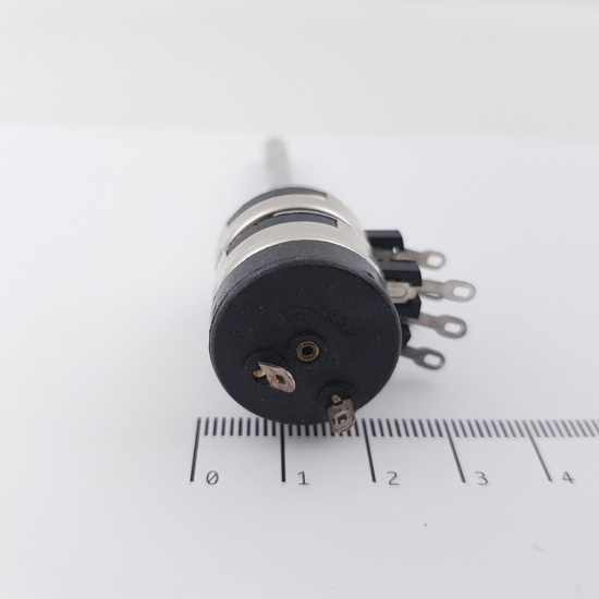 POTENCIOMETRO CARBON  POTENTIOMETER....