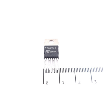 1 X TDA7240 ST...