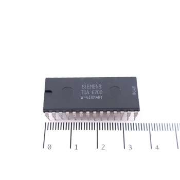 1 X TDA6200 SIEMENS...