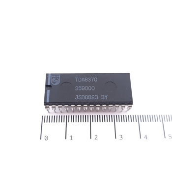 1 X TDA8370 PHILIPS...
