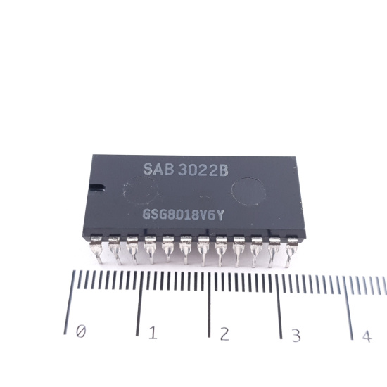 1 X SAB3022B INTEGRATED CIRCUIT. NOS....