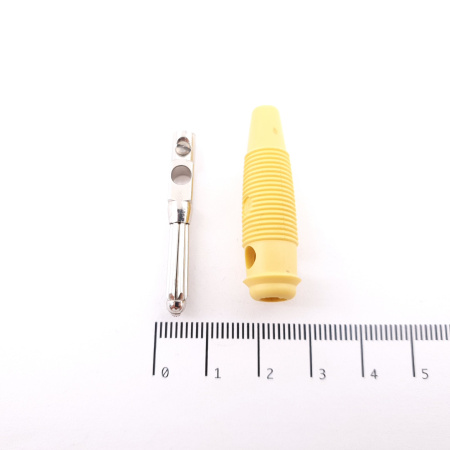 1 X HIRSCHMANN BÜLA 20K AMR YELLOW MALE 4MM BANANA PLUG. CA248U38F070825