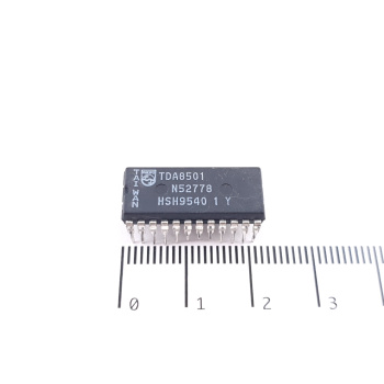 1 X TDA8501 PHILIPS...