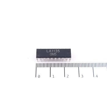 1 X LA1135 INTEGRATED...