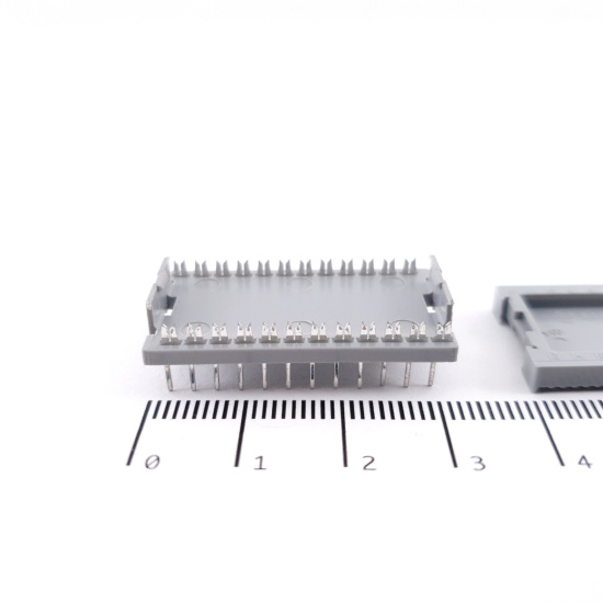 1 X 24PIN DIP IDC PLUG BURNDY. NOS....