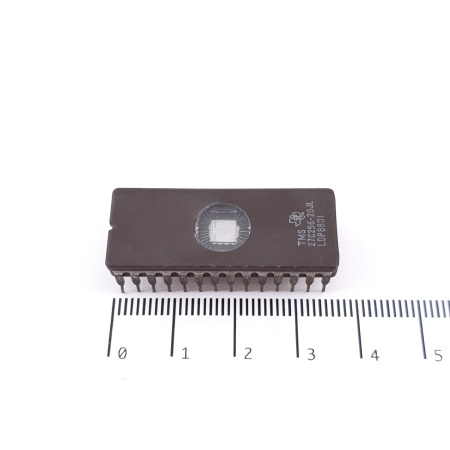 1 X TMS27C256-20JL TEXAS INSTRUMENTS INTEGRATED CIRCUIT. NOS. C518BU1F270925