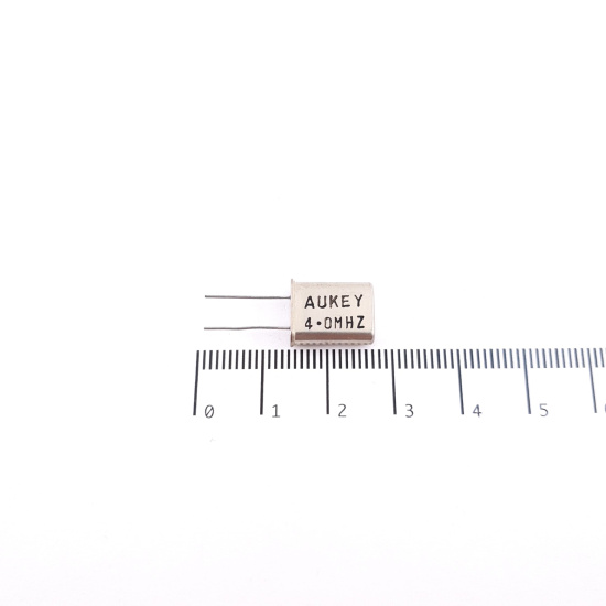 1 X 4.0MHZ AUKEY CRYSTAL OSCILLATOR....