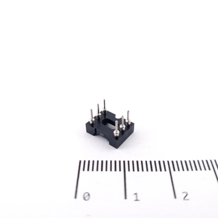 1 X 6 PIN DIP SOCKET. NOS. C618BU38F270925