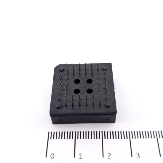 1 X 44 PIN PLCC IC SOCKET. NOS....