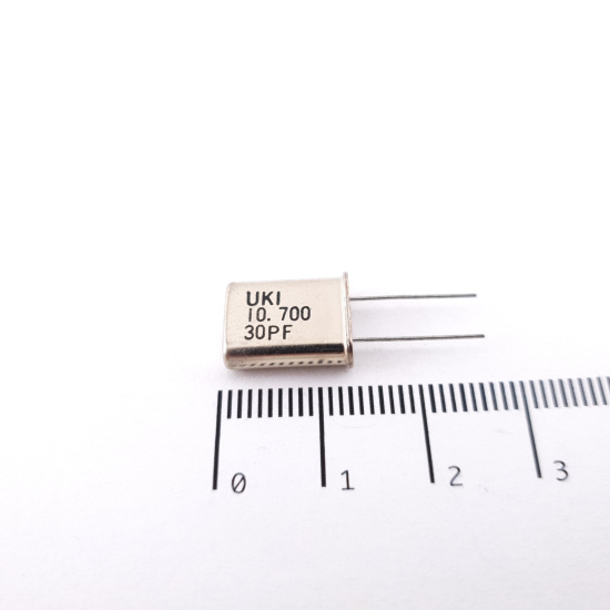 1 X 10.700MHZ UKI CRYSTAL OSCILLATOR....