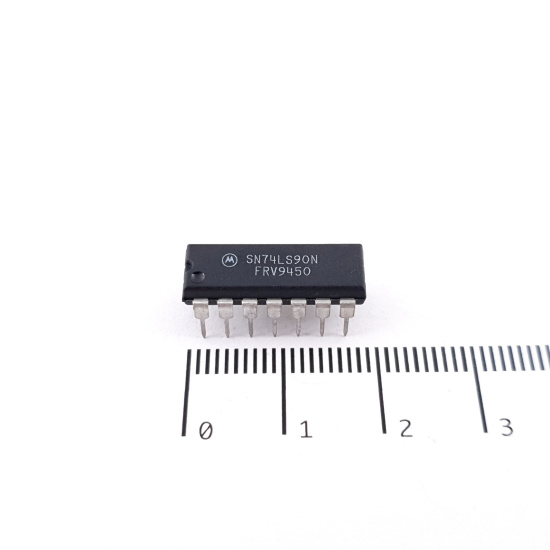 1 X 74LS90N MOTOROLA INTEGRATED...