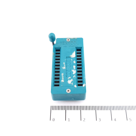 1 X 24 PIN 3M TEXTOOL DIP ZIP SOCKET....