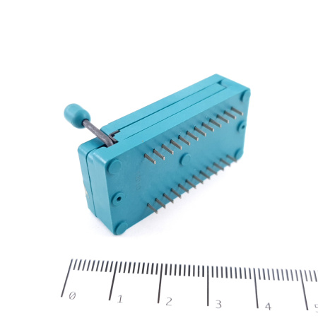 1 X 24 PIN 3M TEXTOOL DIP ZIP SOCKET. NOS. C601BU1F041025