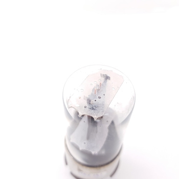 1 X 6J5GT FIVRE TUBE. BLACK... 2