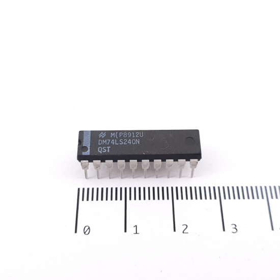 1 X DM74LS240N NATIONAL SEMICONDUCTOR...