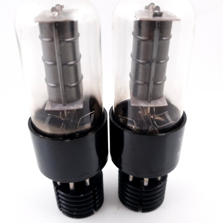 2 X 6V6GT RCA TUBE. SQUARE GETTER. ROUND BLACK PLATES. MATCHED PAIR 2. NOS. RC46