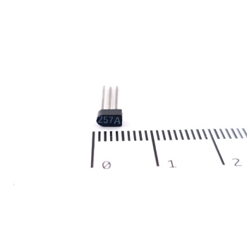 1 X SC257A TRANSISTOR. NOS....