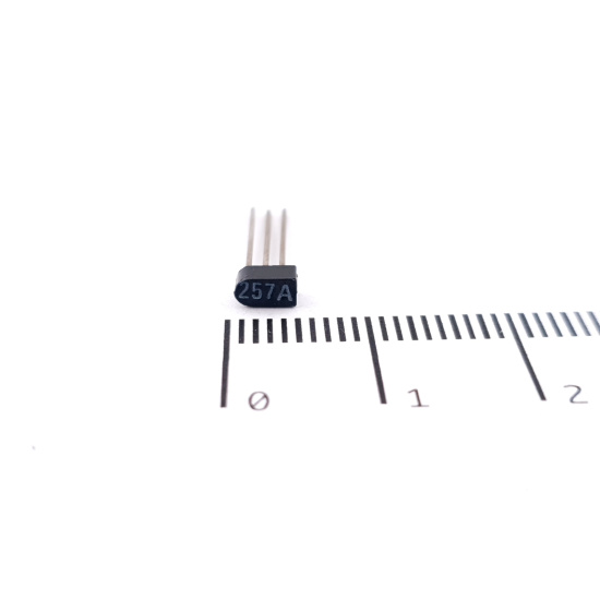 1 X SC257A TRANSISTOR. NOS....