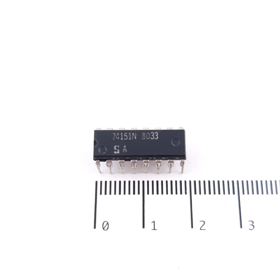1 X 74151N SIGNETICS INTEGRATED...