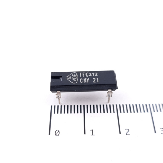 1 X CNY21 TFK OCTOCOUPLER. NOS....