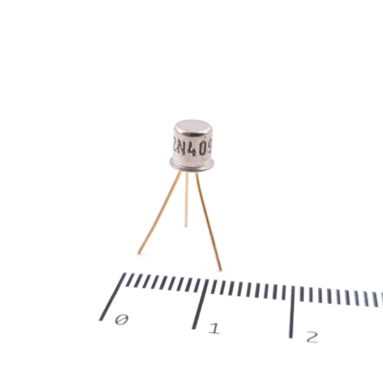 1 X 2N4091 GOLD THOMSON TRANSISTOR....