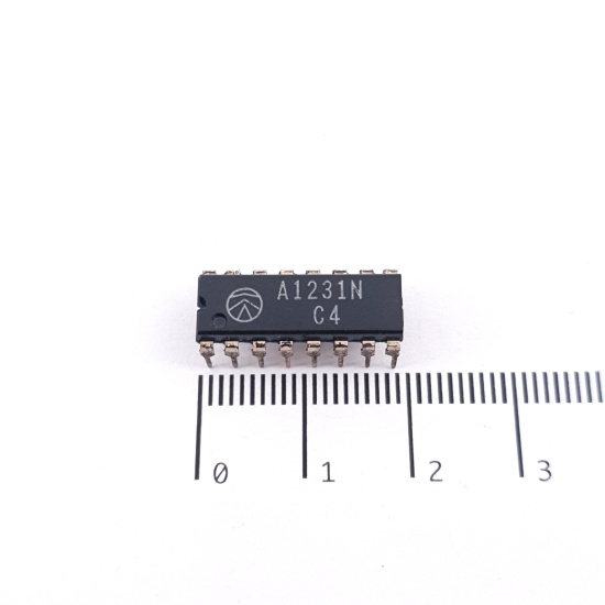 1 X A1231N SANYO INTEGRATED CIRCUIT....