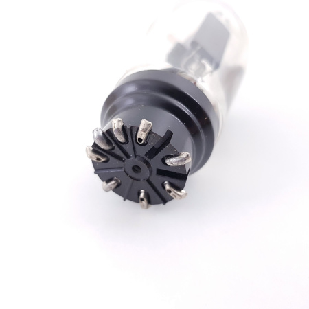 1 X AZ1 RSD TUBE. SOLID GETTER. NOS/NIB. RCB380