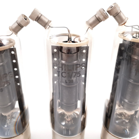 4 X TC1/75 PHILIPS TUBE. BLACK PLATES. NOS. ENA AG