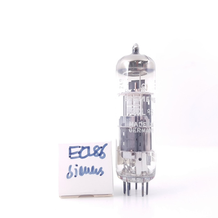 1 X ECL86 SIEMENS TUBE. NOS. RC61
