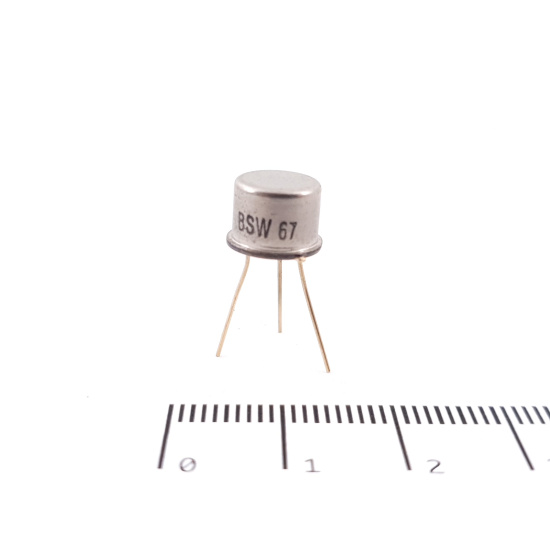 1 X BSW67 GOLD TRANSISTOR. NOS....