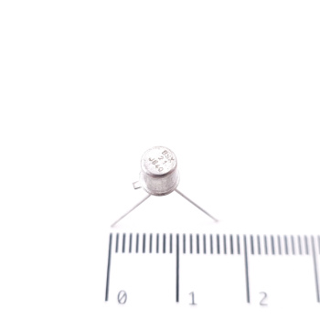 1 X BSX21 TRANSISTOR. NOS....