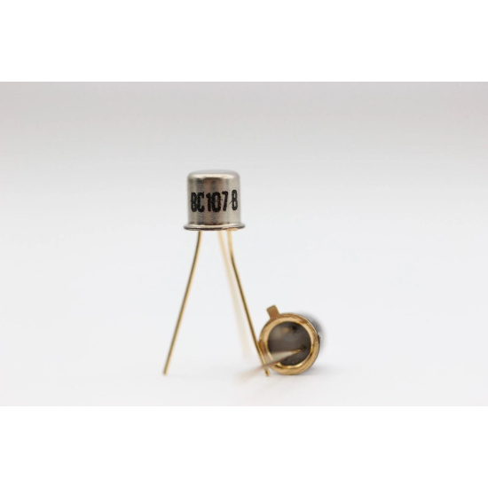 1 X BC107B GOLD TRANSISTOR NOS....