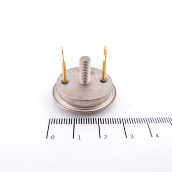 1 X 2N174 GOLD TRANSISTOR.... 2