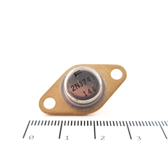 1 X 2N3741 GOLD FAIRCHILD TRANSISTOR....