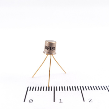 1 X BF187 GOLD TRANSISTOR....
